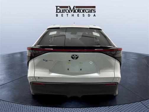 2024 Toyota bZ4X XLE