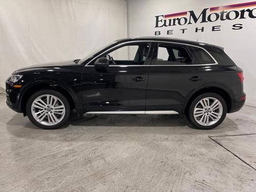 Photo 4 of 30 of 2018 Audi Q5 2.0T Premium Plus