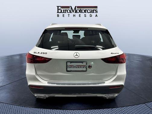 2025 Mercedes-Benz GLA 250 4MATIC