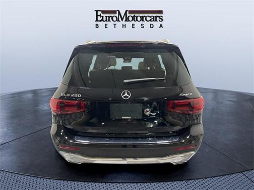 2025 Mercedes-Benz GLB 250 4MATIC