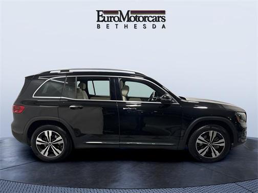 2025 Mercedes-Benz GLB 250 4MATIC