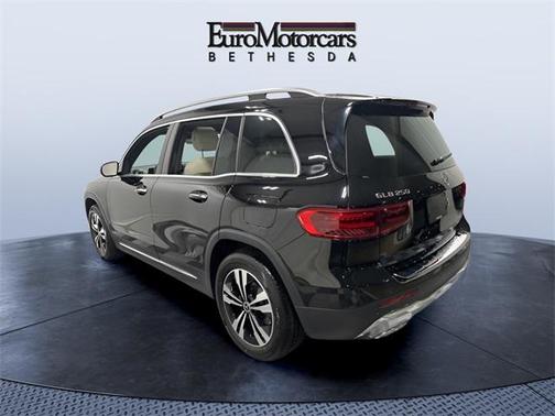 2025 Mercedes-Benz GLB 250 4MATIC