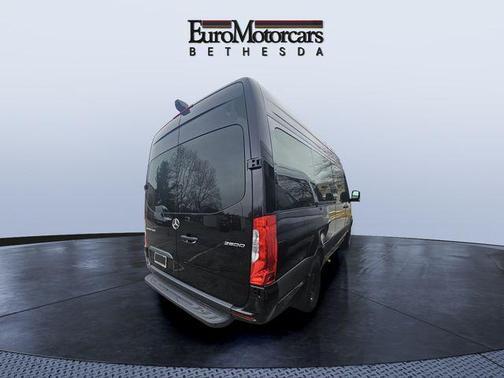 2026 Mercedes-Benz Sprinter 2500 Passenger 170 WB