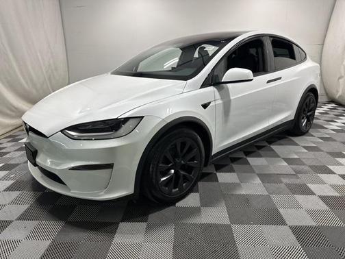 2023 Tesla Model X Standard Range