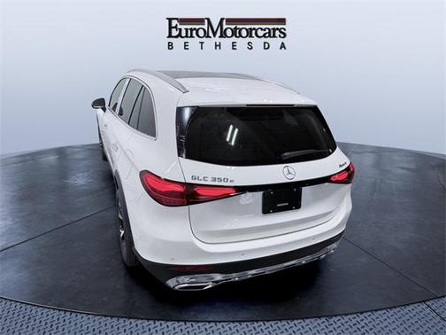 2025 Mercedes-Benz GLC 350e Base