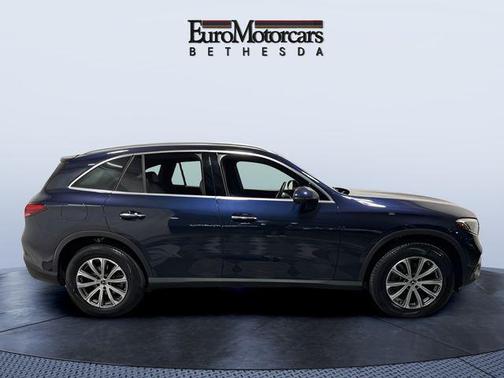 Nautical Blue Metallic 2024 Mercedes-Benz GLC 300 4MATIC
