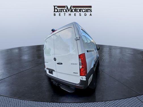 2026 Mercedes-Benz Sprinter 2500 Cargo 144 WB