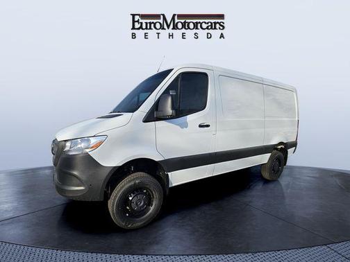 2026 Mercedes-Benz Sprinter 2500 Cargo 144 WB