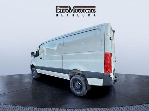 2026 Mercedes-Benz Sprinter 2500 Cargo 144 WB