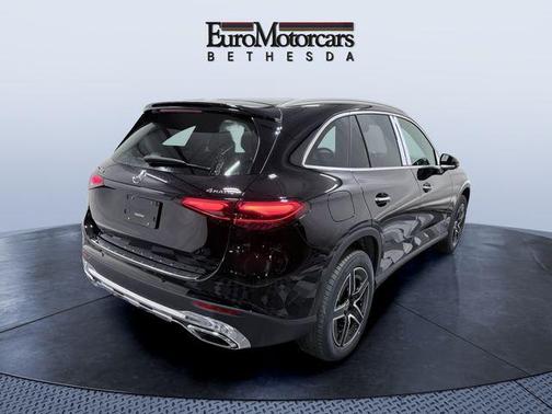Black 2026 Mercedes-Benz GLC 300 4MATIC