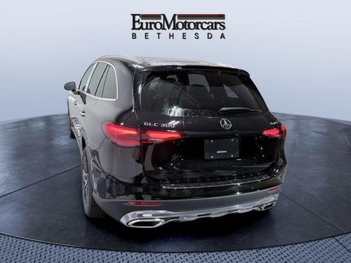 Black 2026 Mercedes-Benz GLC 300 4MATIC