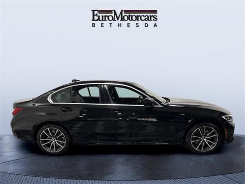 2021 BMW 330 i xDrive