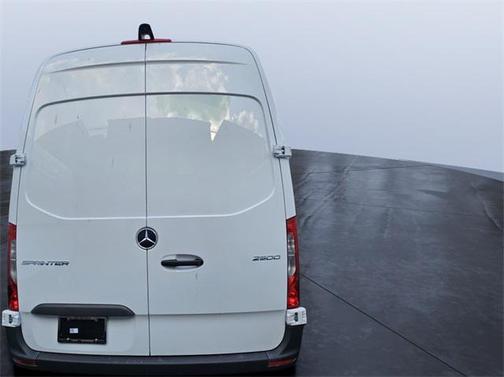 2025 Mercedes-Benz Sprinter 2500 Standard Roof