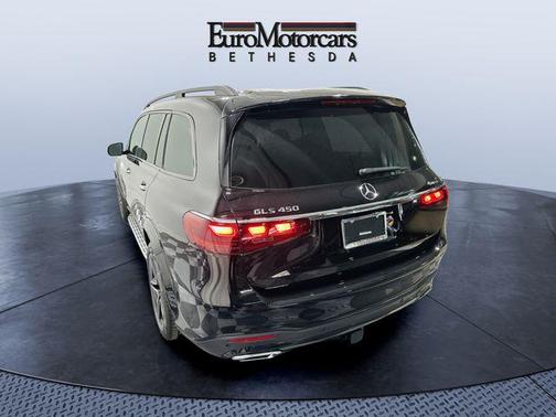 Obsidian Black Metallic 2026 Mercedes-Benz GLS 450 4MATIC
