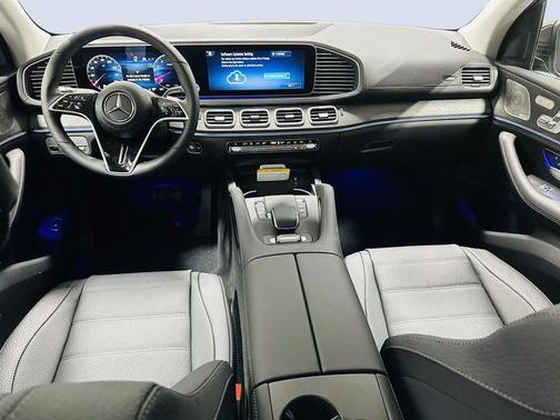 Obsidian Black Metallic 2026 Mercedes-Benz GLS 450 4MATIC