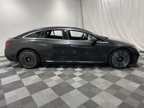 Graphite Gray Metallic 2022 Mercedes-Benz EQS 580 4MATIC