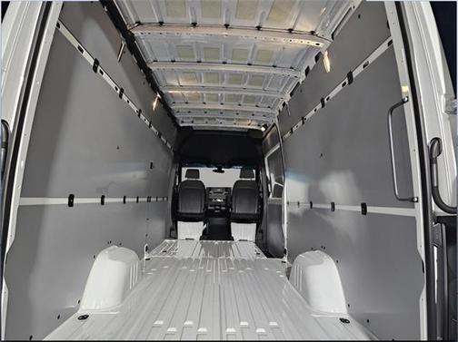 2025 Mercedes-Benz Sprinter 2500 High Roof