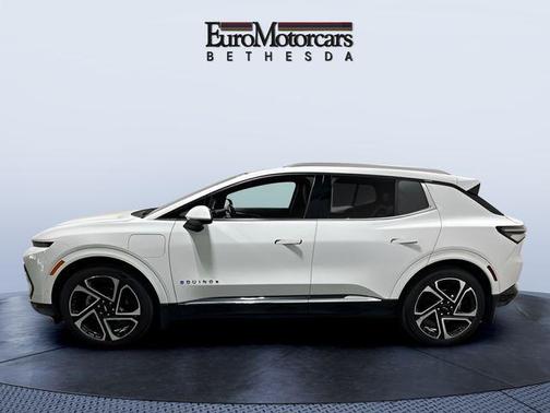 Summit White 2024 Chevrolet Equinox EV 3LT
