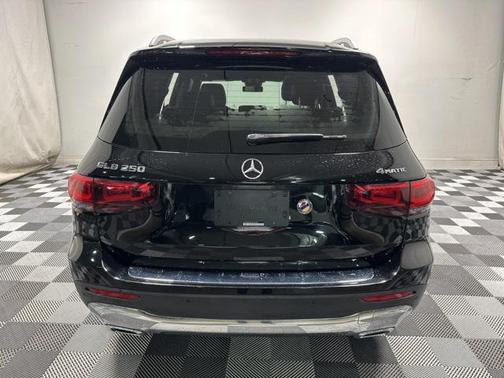 2022 Mercedes-Benz GLB 250 4MATIC
