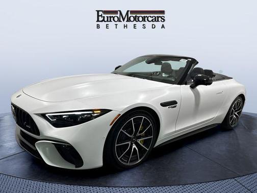 MANUFAKTUR Moonlight White Magno 2022 Mercedes-Benz AMG SL 63 Base