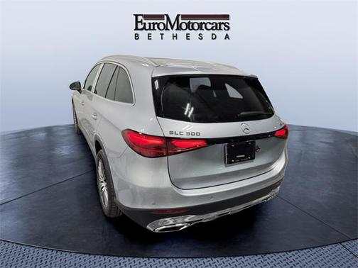 2025 Mercedes-Benz GLC 300 4MATIC