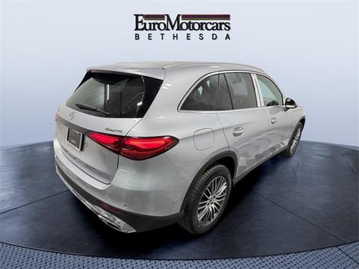 2025 Mercedes-Benz GLC 300 4MATIC