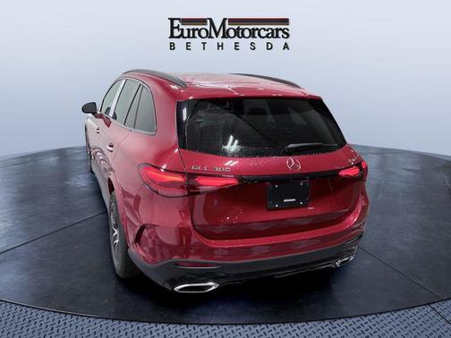 2026 Mercedes-Benz GLC 300 4MATIC