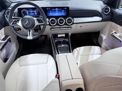 2025 Mercedes-Benz GLB 250 4MATIC