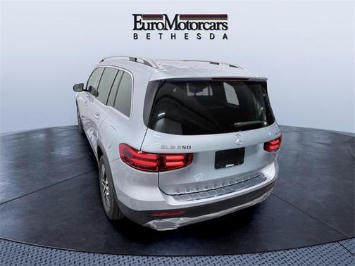 2025 Mercedes-Benz GLB 250 4MATIC