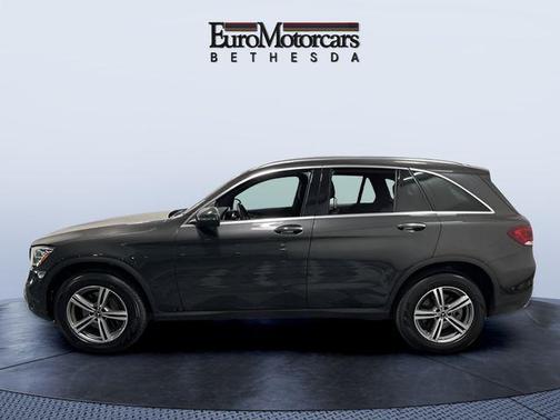 Graphite Gray Metallic 2022 Mercedes-Benz GLC 300 4MATIC