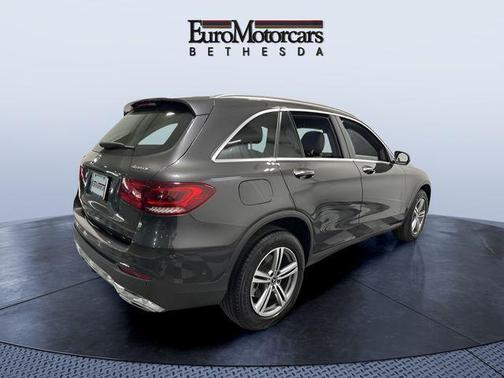 Graphite Gray Metallic 2022 Mercedes-Benz GLC 300 4MATIC
