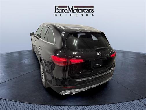 2026 Mercedes-Benz GLC 300 4MATIC