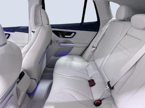 MANUFAKTUR Moonlight White Metallic 2027 Mercedes-Benz EQE 320 320 SUV