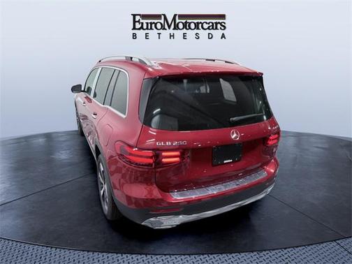 2025 Mercedes-Benz GLB 250 4MATIC