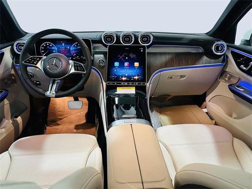 2025 Mercedes-Benz GLC 300 4MATIC