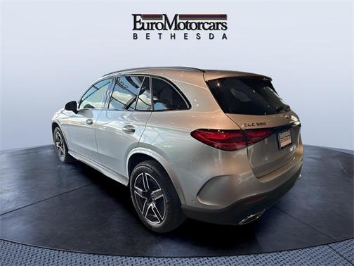 2025 Mercedes-Benz GLC 300 4MATIC