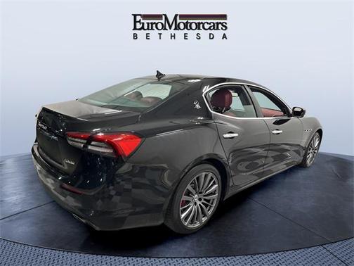 2021 Maserati Ghibli S Q4