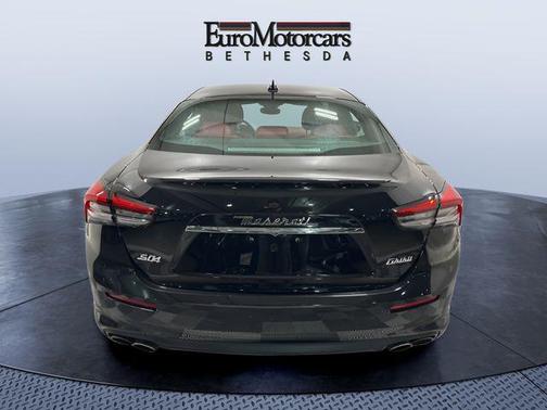 Nero 2021 Maserati Ghibli S Q4