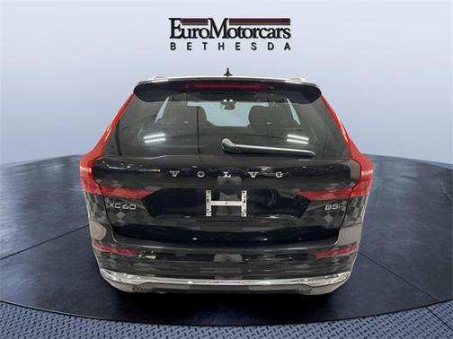 2022 Volvo XC60 B5 Inscription