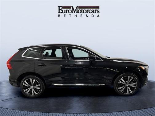 2022 Volvo XC60 B5 Inscription