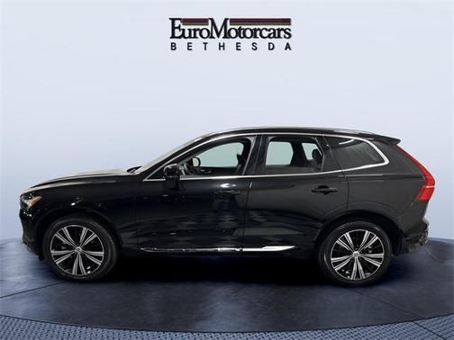 2022 Volvo XC60 B5 Inscription