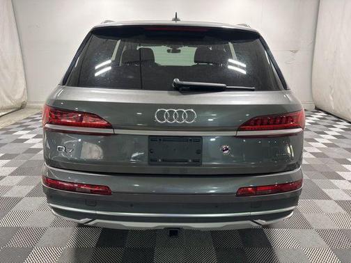 2020 Audi Q7 55 Premium Plus