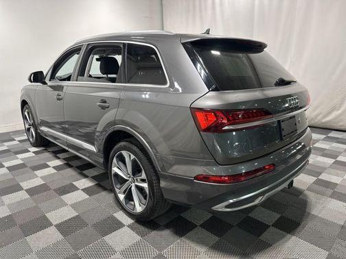 2020 Audi Q7 55 Premium Plus