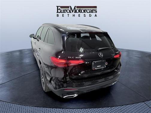 2025 Mercedes-Benz GLC 300 4MATIC