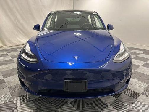 Blue 2023 Tesla Model Y Long Range