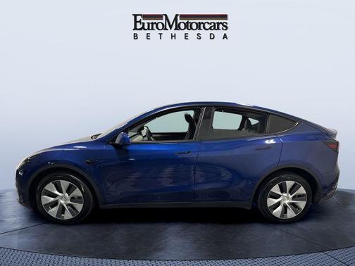 Blue 2023 Tesla Model Y Long Range