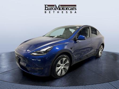 Blue 2023 Tesla Model Y Long Range