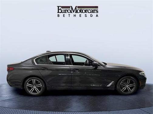 2021 BMW 530 i xDrive