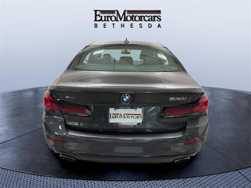 2021 BMW 530 i xDrive