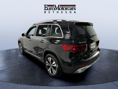 2025 Mercedes-Benz GLB 250 4MATIC